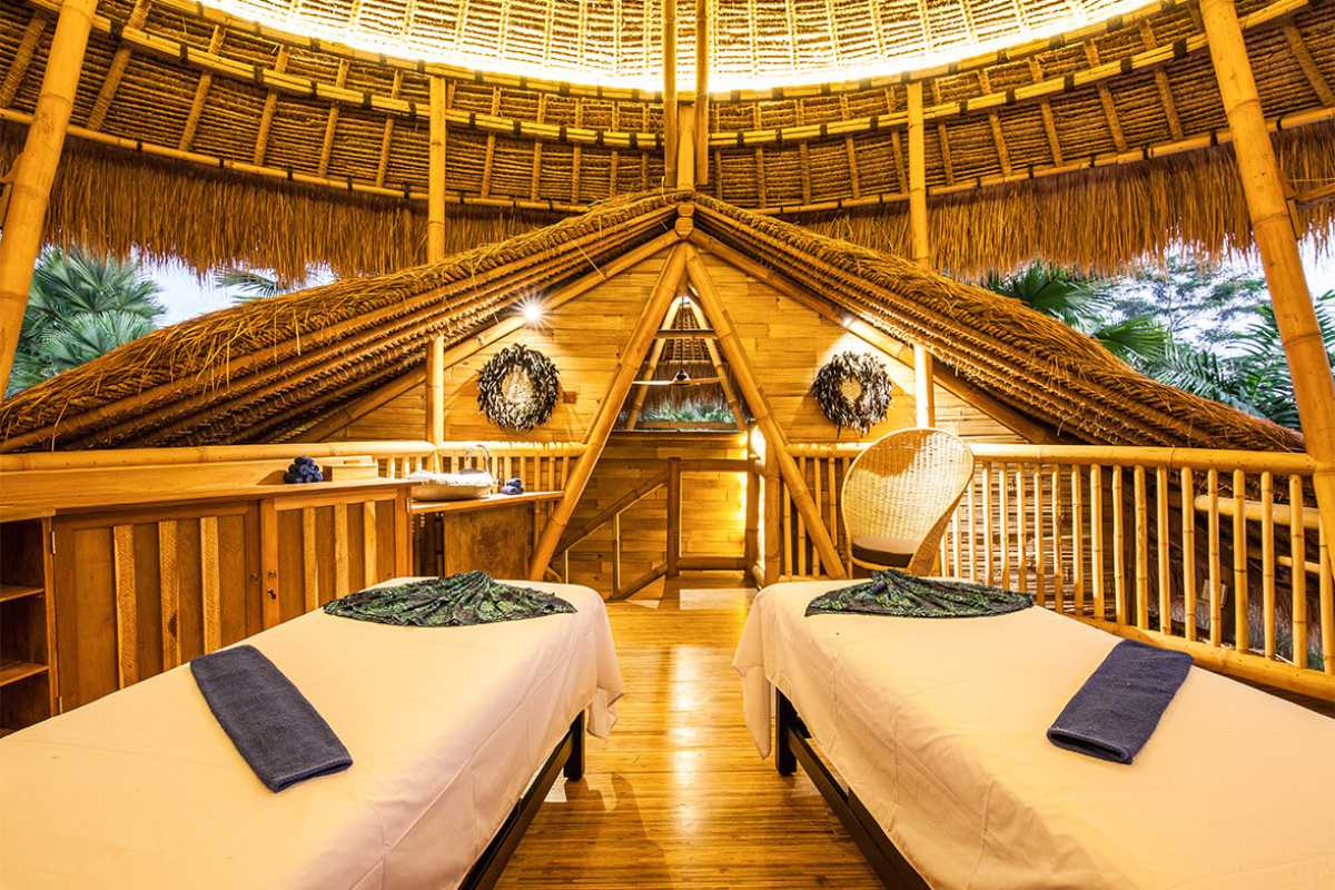 Cổng chào bằng tre